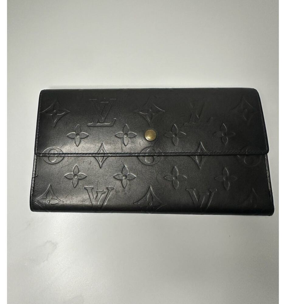 Louis Vuitton Monogram Mat Black Long Wallet Snap Flap Vintage LV Made in France